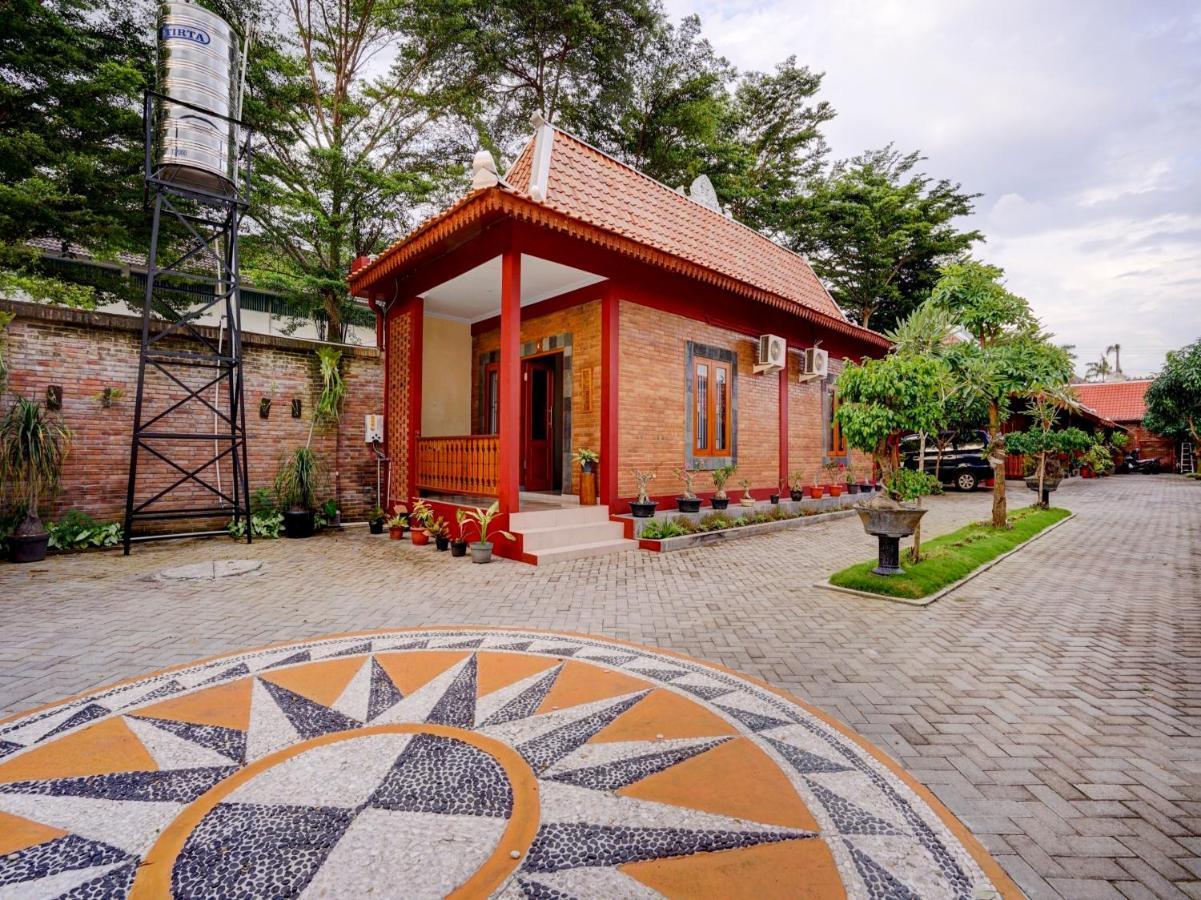 Super Oyo Collection O 90265 Cempoko Mulyo Homestay Syariah Tugu Exteriér fotografie