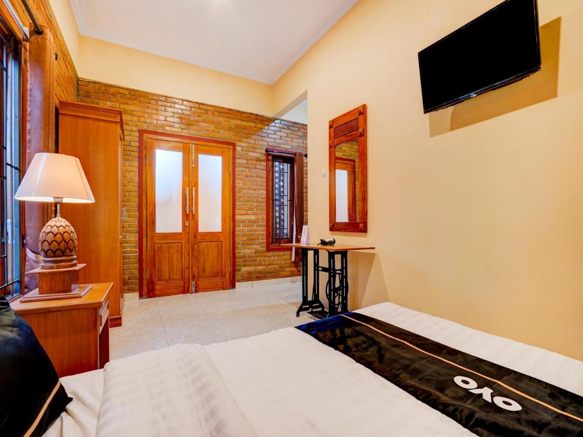 Super Oyo Collection O 90265 Cempoko Mulyo Homestay Syariah Tugu Exteriér fotografie